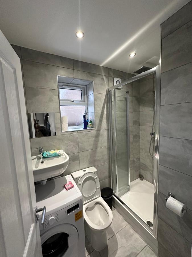 Keedonwood Road Bromley, Rooms With Free Wifi Luaran gambar