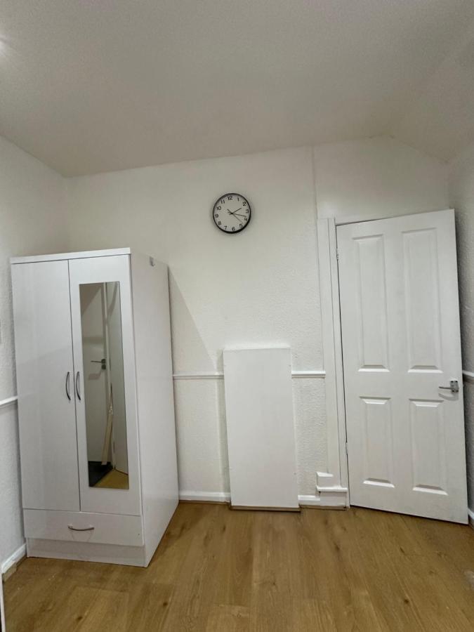 Keedonwood Road Bromley, Rooms With Free Wifi Luaran gambar