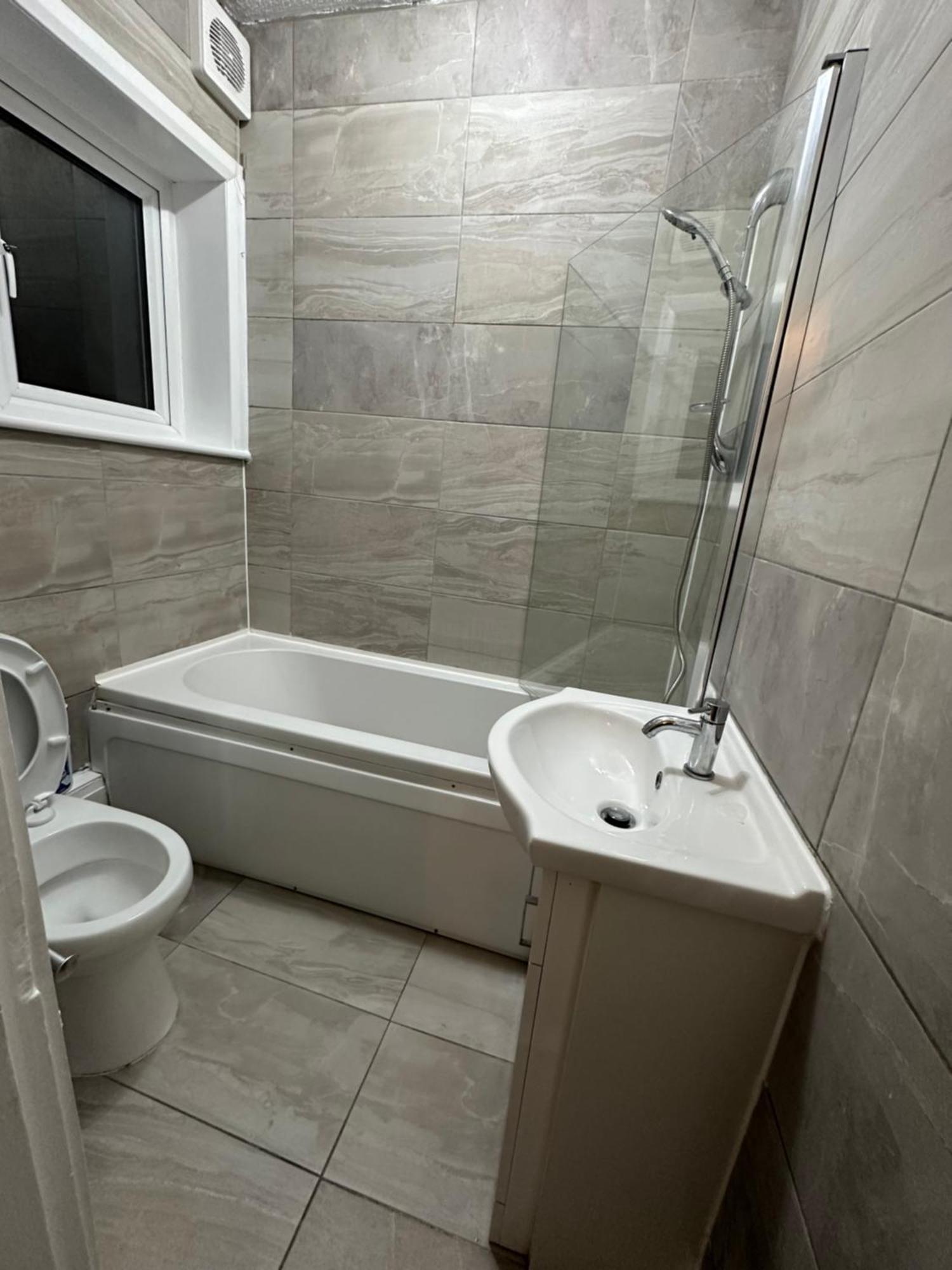 Keedonwood Road Bromley, Rooms With Free Wifi Luaran gambar