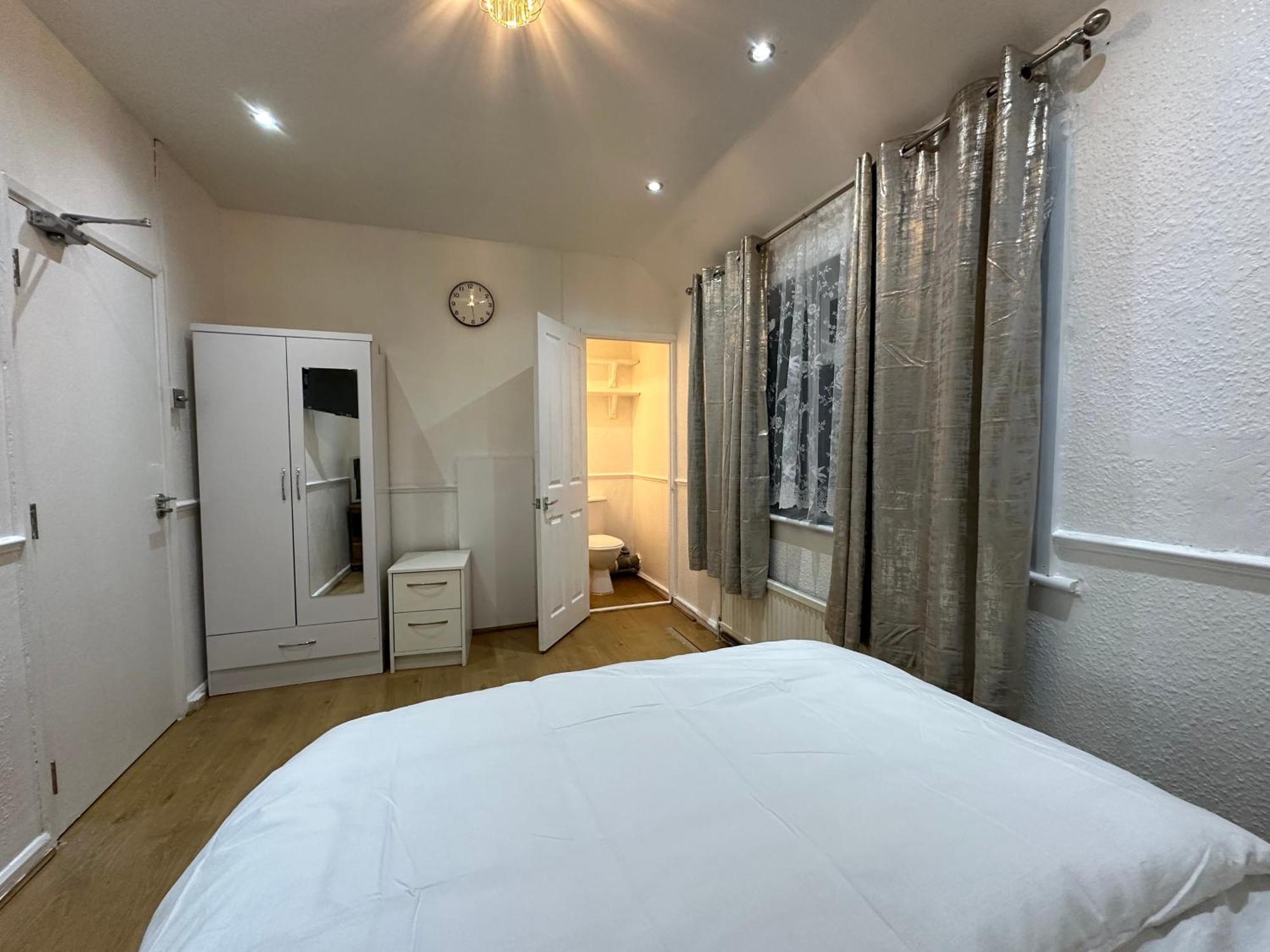 Keedonwood Road Bromley, Rooms With Free Wifi Luaran gambar